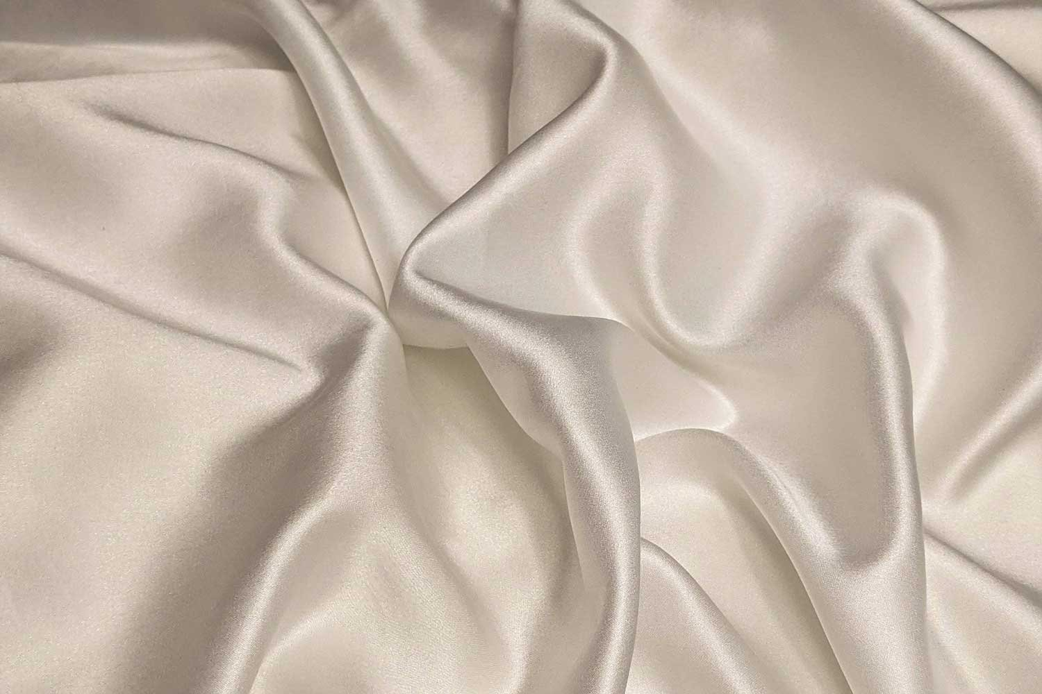 Modal is a type of rayon made from beech tree fibers. It is known for its softness, breathability, and ability to resist shrinking. Modal fabric is lightweight, moisture-wicking, and provides excellent airflow, making it a good choice for hot and humid climates.